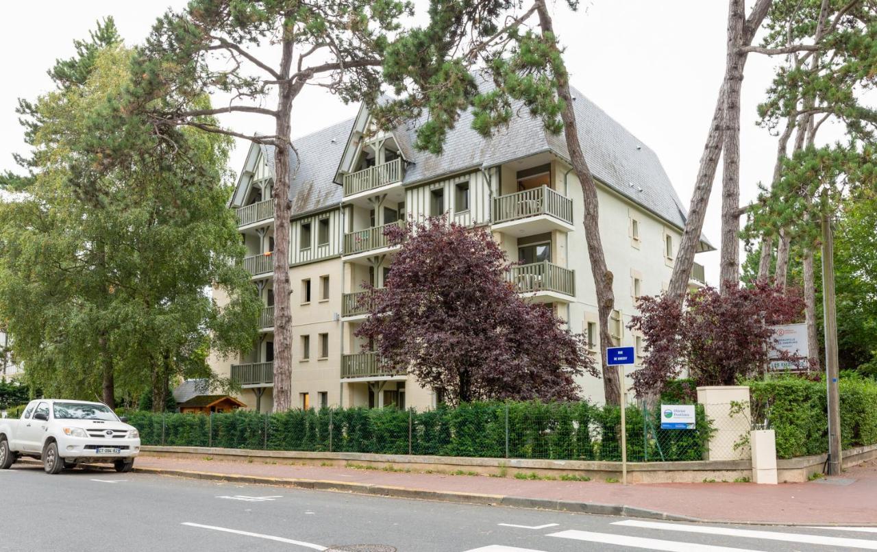 Residence Pierre & Vacances Les Embruns Deauville Exteriör bild